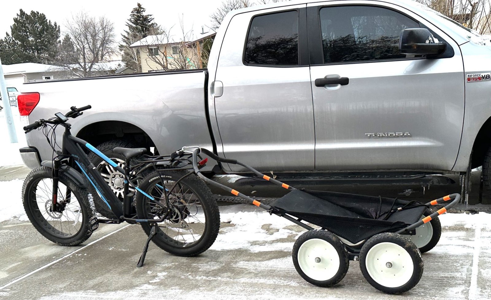 E-bike with game hauler.jpg